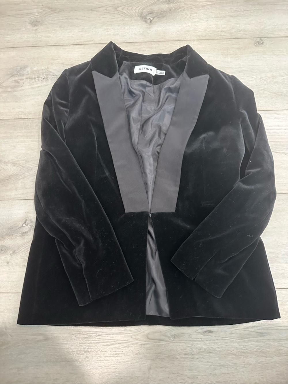 CEFINN Black Velvet Tuxedo Blazer US 12 UK 16
